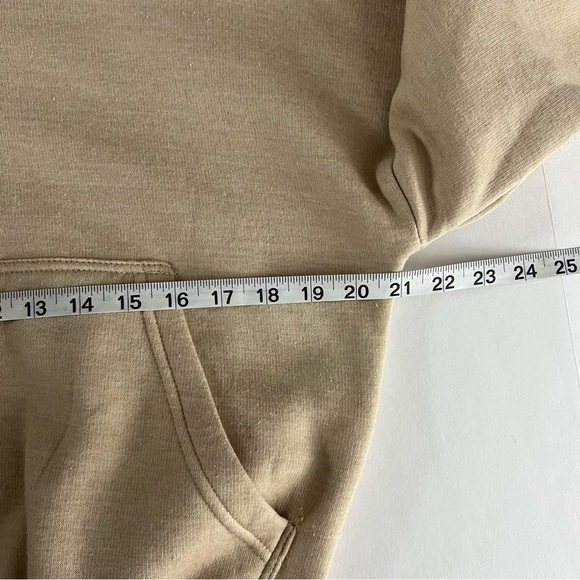 Pretty little thing Sand Oversized Zip Front Sweatshirt size small. - Picture 13 of 16